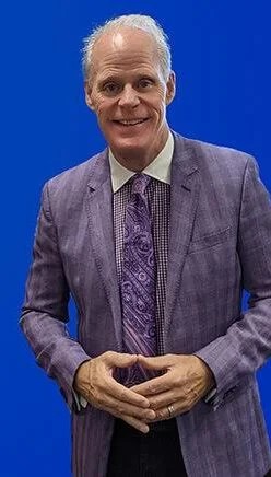 dan-carter-670x1166x4x0x662x1166x1662743497